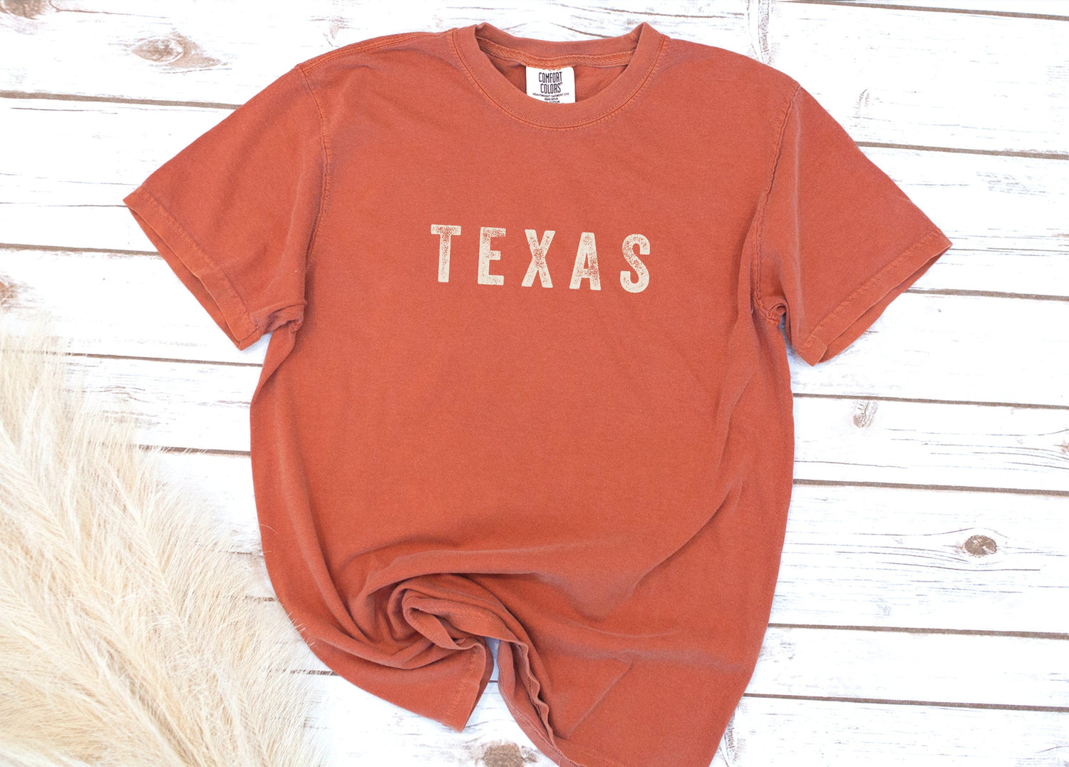Are There Specific Colors Associated With Texas Clothing?